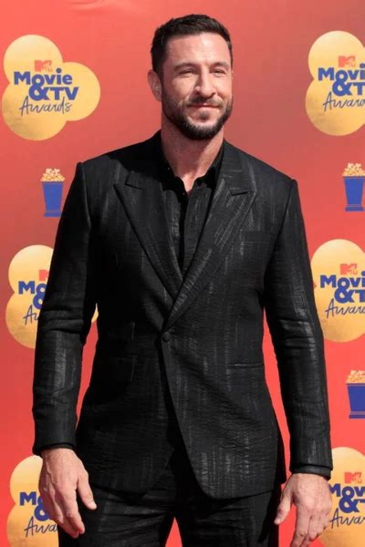 Pablo Schreiber - Bio, Age, net worth, siblings, height, Wiki, Facts and Family