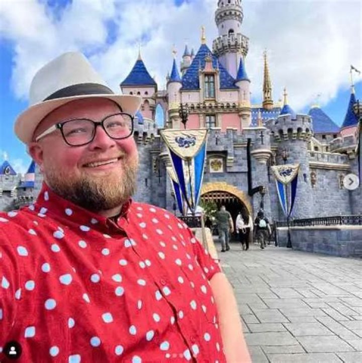 Paging Mr. Morrow (webvideostar) - Biography, Age, Net Worth, Wikipedia, Spotify, TikTok, Facebook, Facts and Family