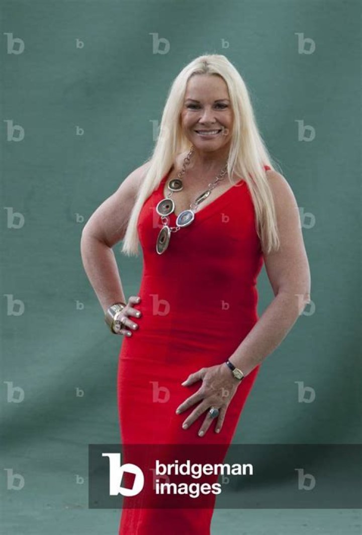 Pamela Stephenson - Bio, Age, Wiki, Facts and Family