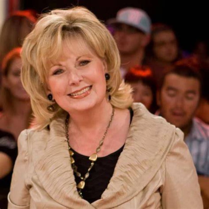 Pamela Wallin - Bio, Age, Wiki, Facts and Family