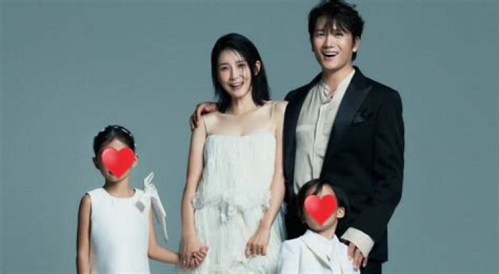 Park Ji-Sung - Bio, Age, height, Wiki, Facts and Family