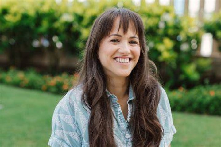 Pashyn Santos - Bio, Age, Wiki, Facts and Family