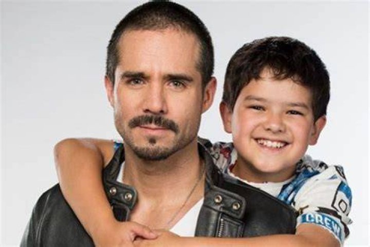 Patricio de la Garza - Bio, Age, Wiki, Facts and Family