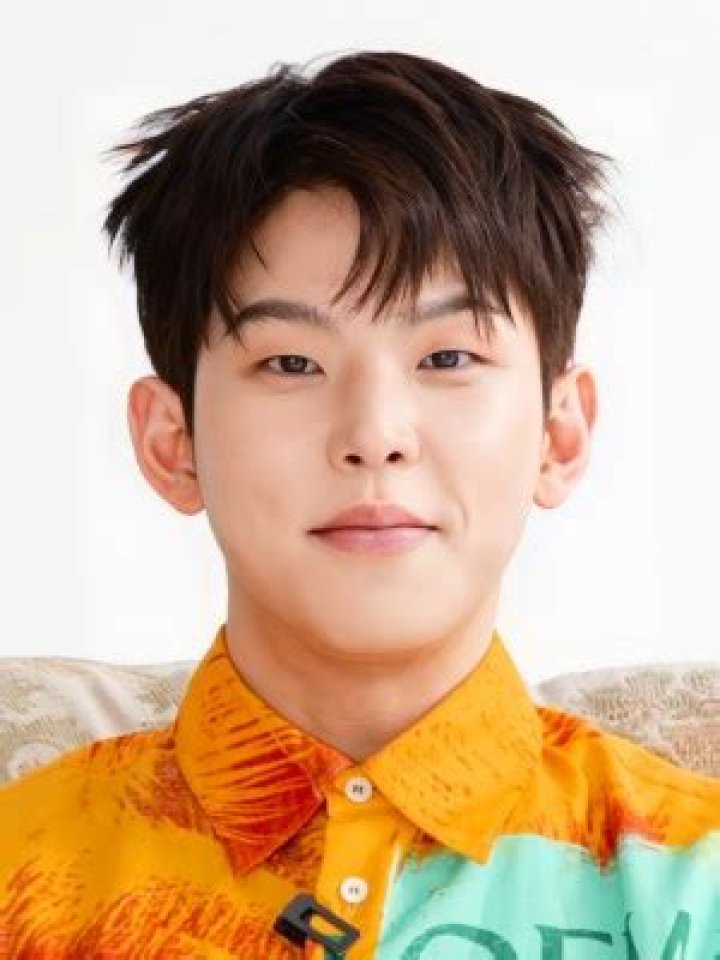 Paul Kim - Bio, Age, height, Wiki, Facts and Family