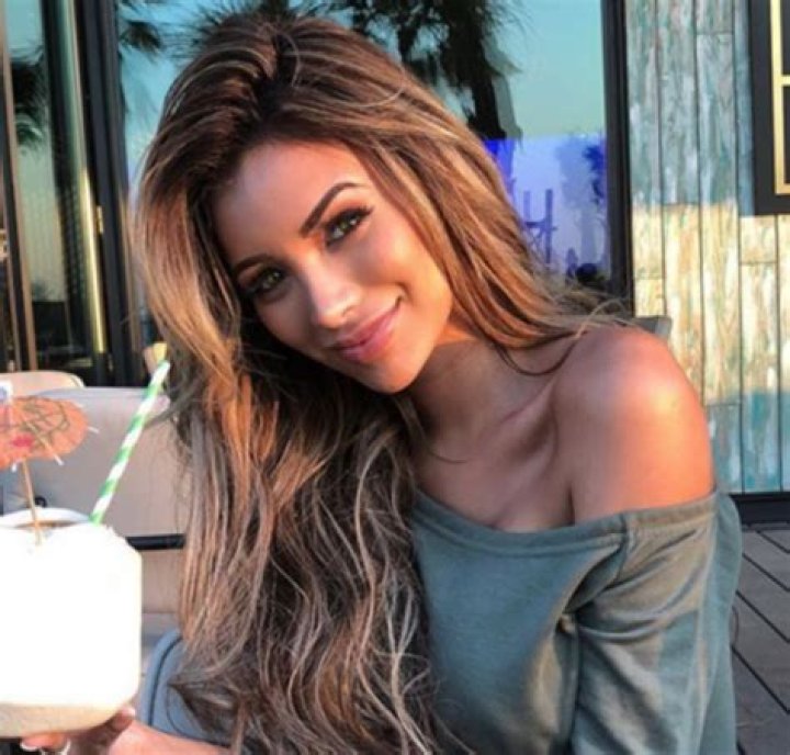 Paula Manzanal - Bio, Age, Wiki, Facts and Family