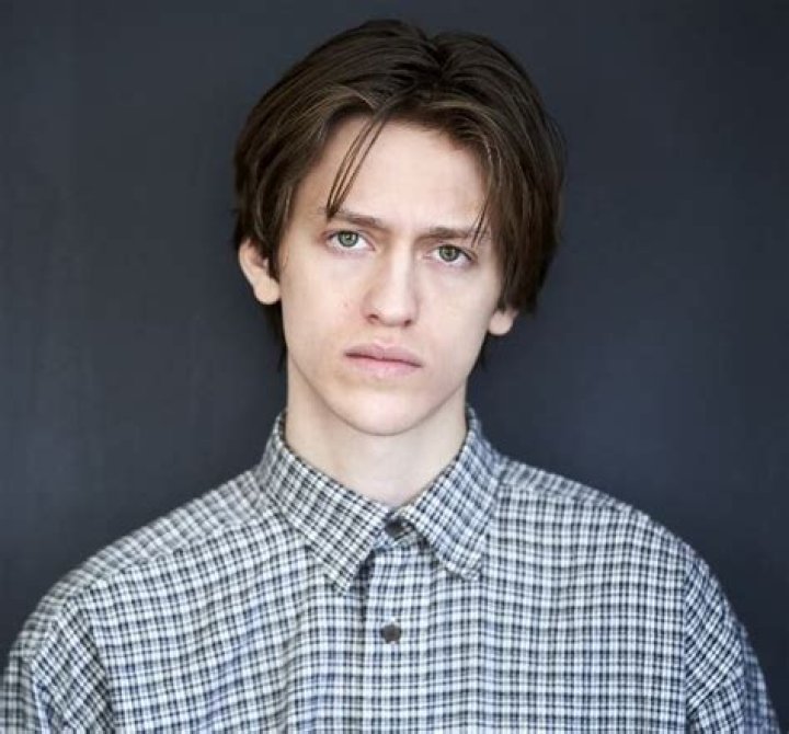 Percy Hynes White - Bio, Age, weight, height, Wiki, Facts and Family