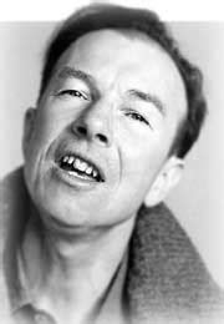 Pete Seeger - Bio, Age, net worth, height, Wiki, Facts and Family
