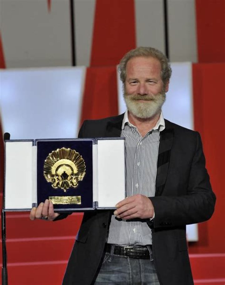 Peter Mullan - Bio, Age, height, Wiki, Facts and Family