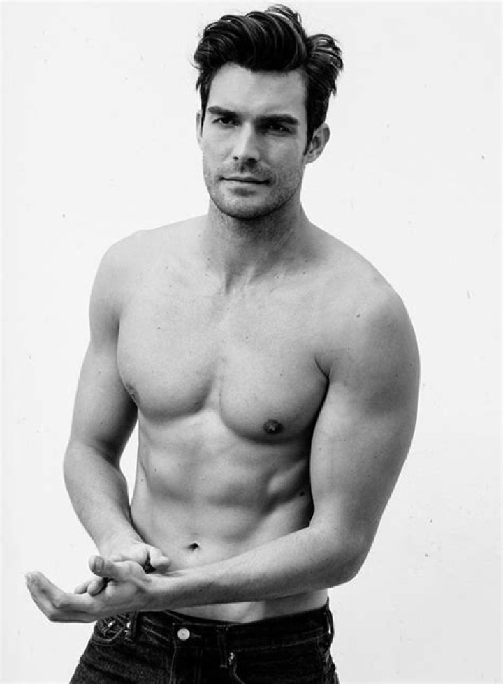 Peter Porte - Bio, Age, height, weight, Wiki, Facts and Family