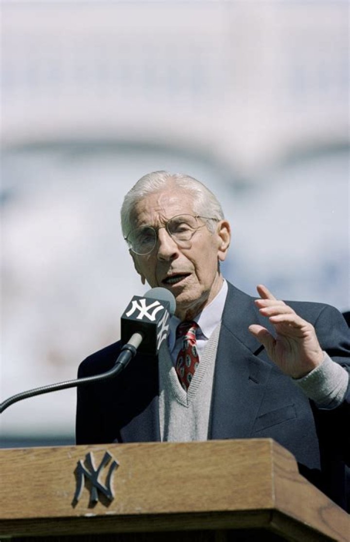Phil Rizzuto - Bio, Age, height, Wiki, Facts and Family
