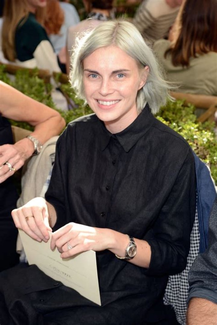 Phoebe Dahl - Bio, Age, Wiki, Facts and Family
