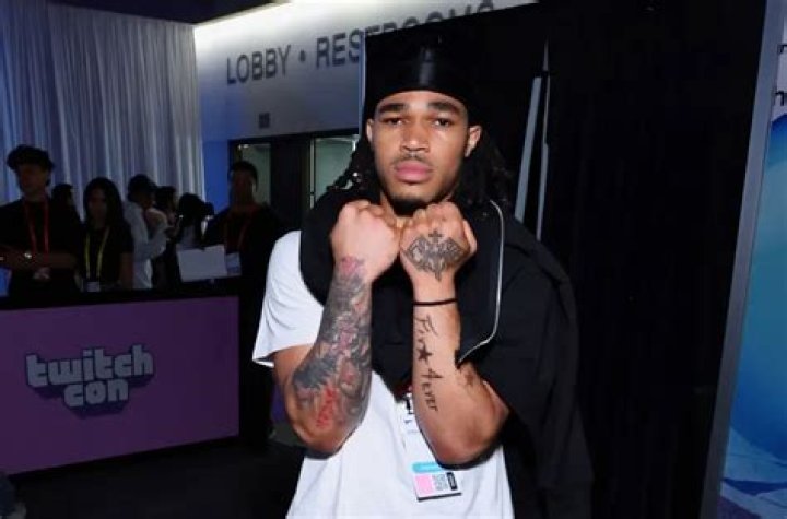 plaqueboymax (webvideostar) - Biography, Age, Net Worth, Wikipedia, Spotify, TikTok, Facebook, Facts and Family