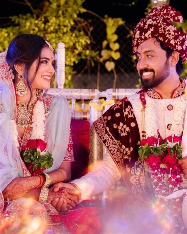 Pooja Mundhra - Bio, Age, Wiki, Facts and Family