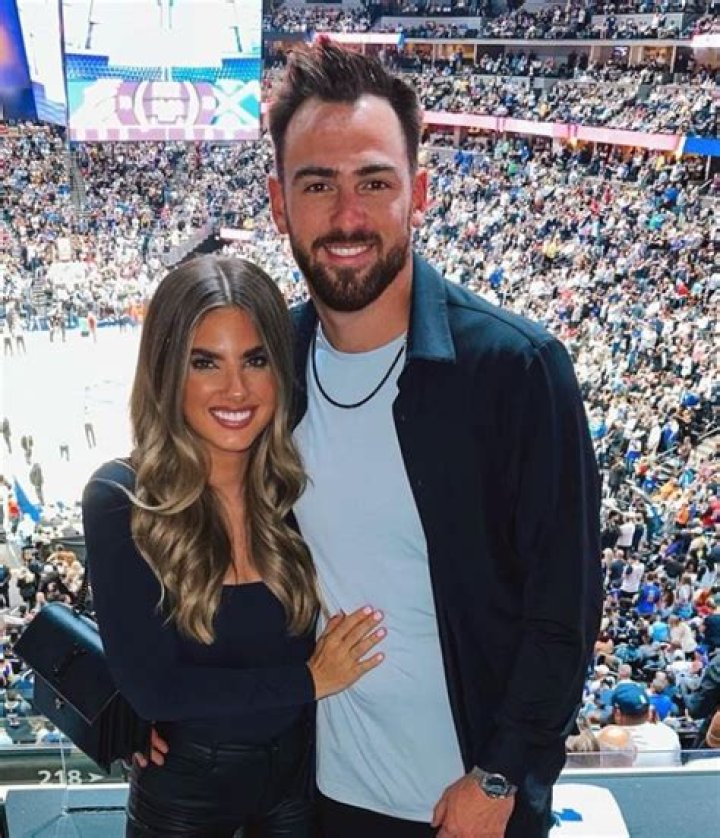 Rachel Gomber (webvideostar) - Biography, Age, Net Worth, Wikipedia, Spotify, TikTok, Facebook, Facts and Family