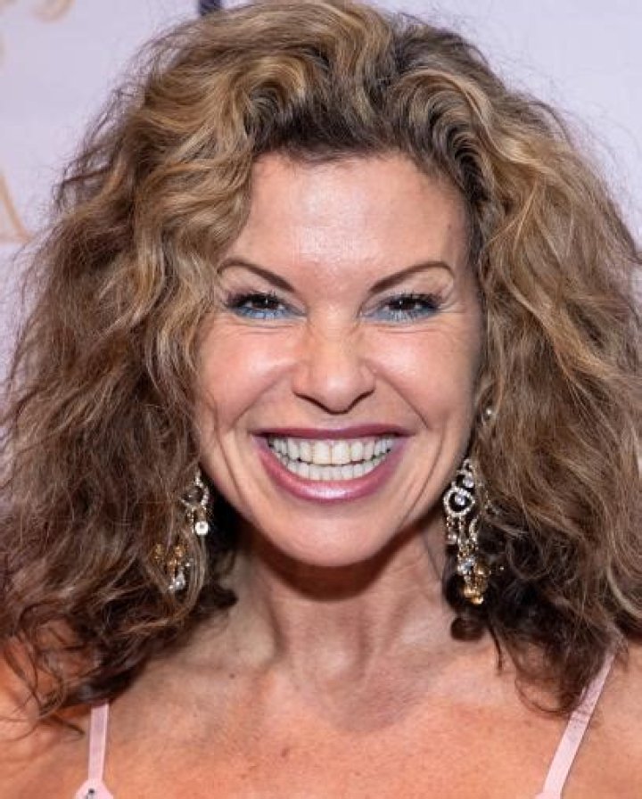 Rachelle Rak - Bio, Age, Wiki, Facts and Family