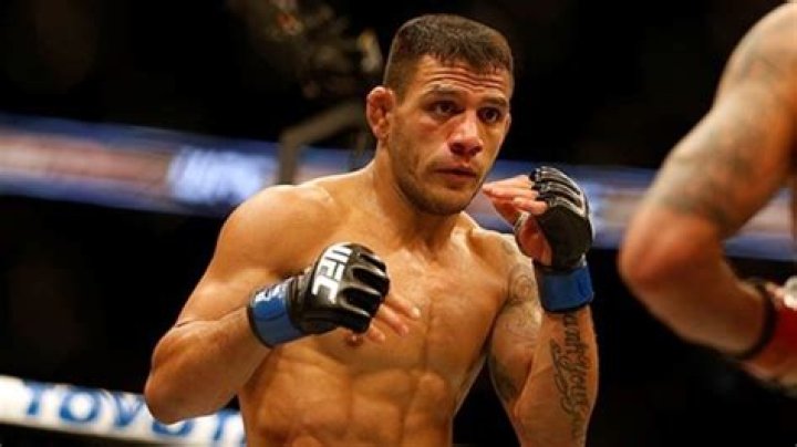Rafael dos Anjos - Bio, Age, height, weight, Wiki, Facts and Family