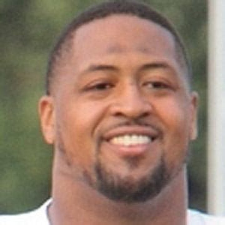 Ramon Foster - Bio, Age, siblings, weight, height, Wiki, Facts and Family