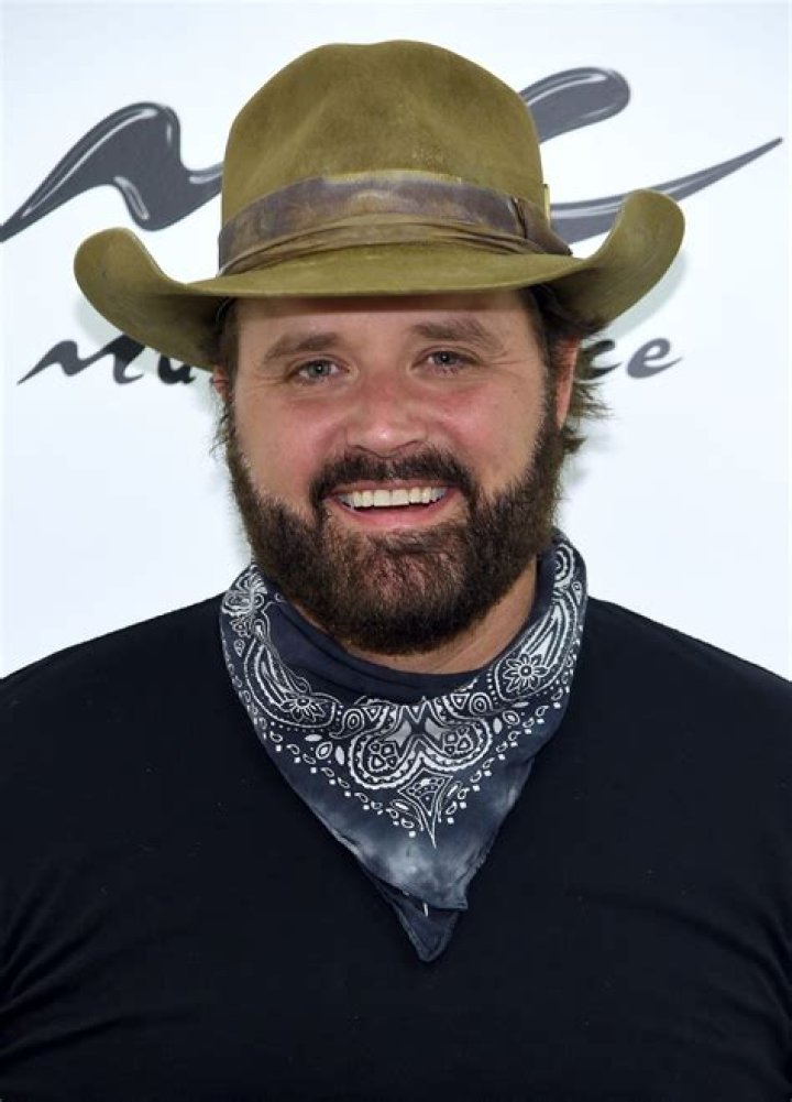 Randy Houser - Bio, Age, net worth, Wiki, Facts and Family