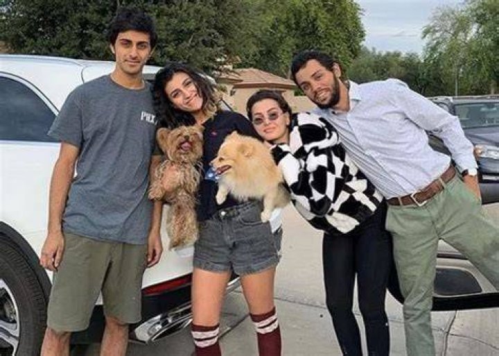 Ranya Lasagna (webvideostar) - Biography, Age, Net Worth, Wikipedia, Spotify, TikTok, Facebook, Facts and Family