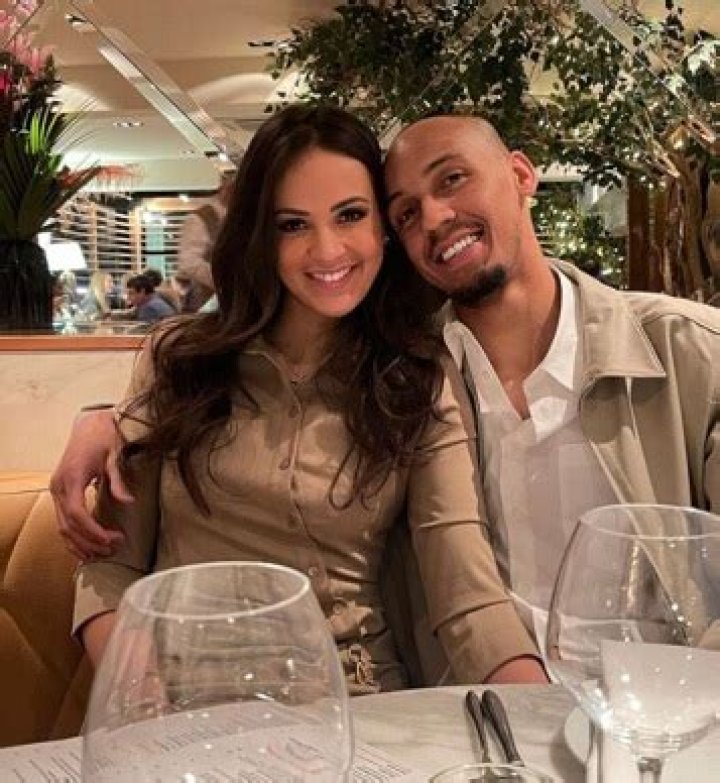 Rebeca Tavares - Bio, Age, Wiki, Facts and Family