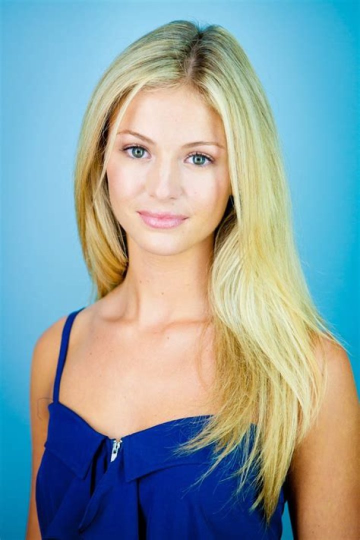 Rebecca Dalton - Bio, Age, Wiki, Facts and Family