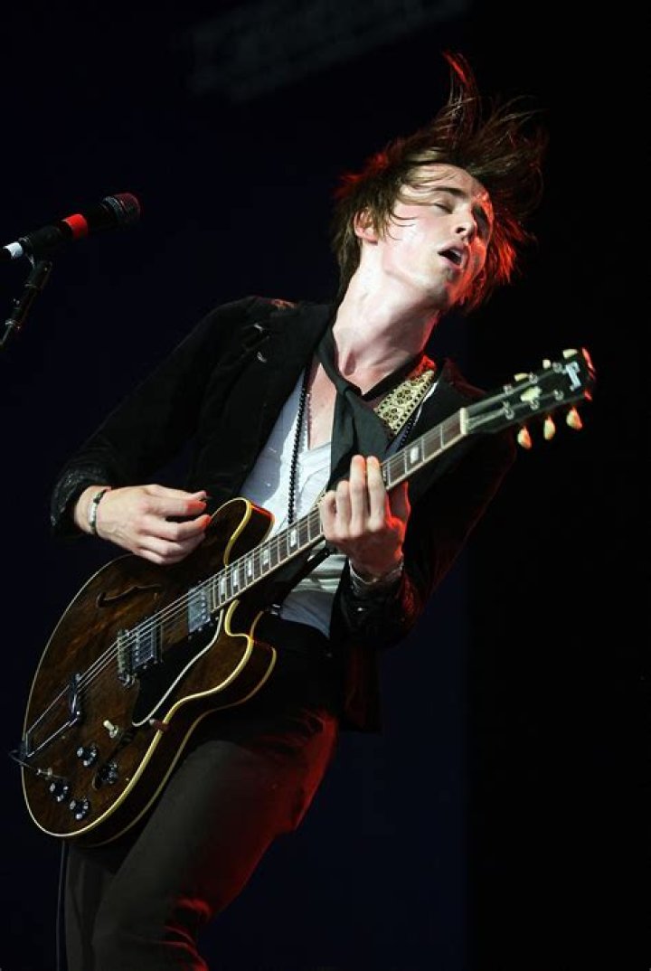 Reeve Carney - Bio, Age, net worth, height, Wiki, Facts and Family