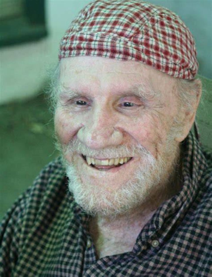 RG Armstrong - Bio, Age, Wiki, Facts and Family