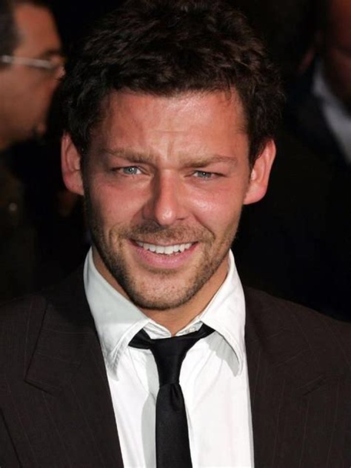Richard Coyle - Bio, Age, height, Wiki, Facts and Family