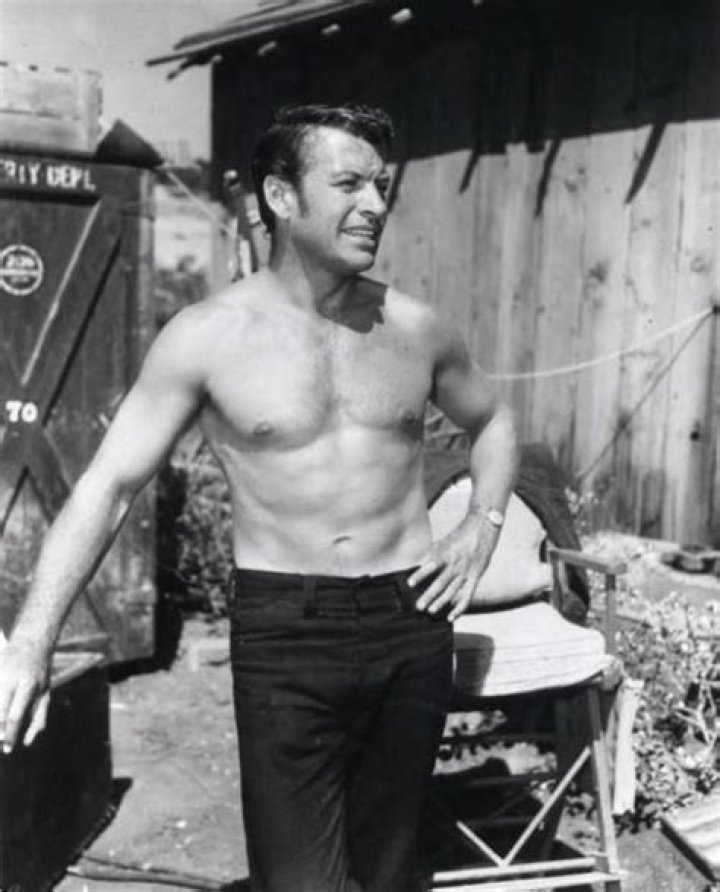 Richard Egan - Bio, Age, height, Wiki, Facts and Family