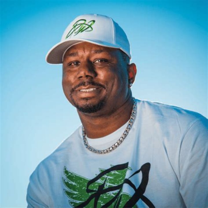 Ricky Watters - Bio, Age, height, Wiki, Facts and Family