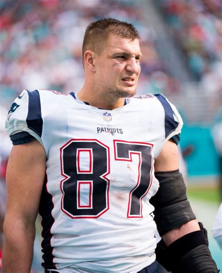 Rob Gronkowski - Bio, Age, net worth, siblings, height, weight, Wiki, Facts and Family