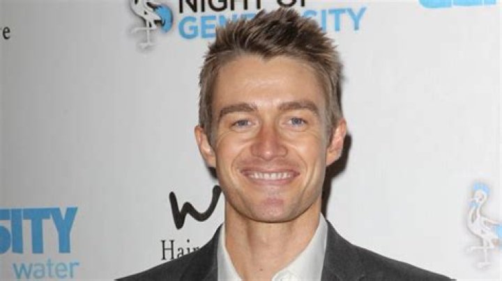 Robert Buckley - Bio, Age, net worth, height, Wiki, Facts and Family