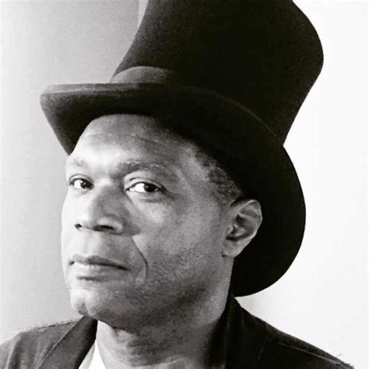 Robert Cray - Bio, Age, net worth, Wiki, Facts and Family