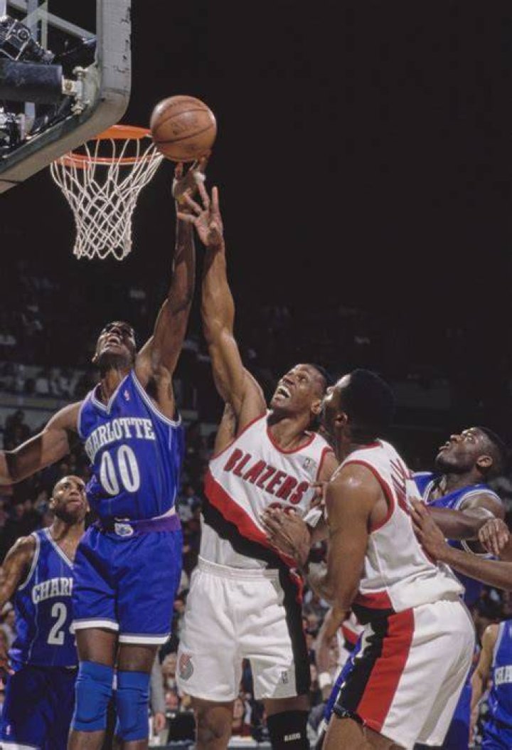 Robert Parish - Bio, Age, net worth, height, Wiki, Facts and Family