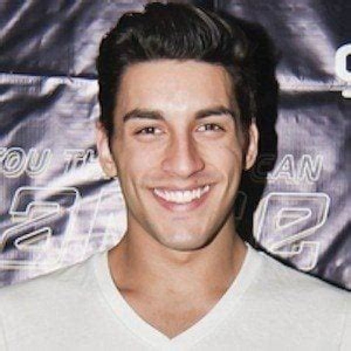 Robert Roldan - Bio, Age, Wiki, Facts and Family