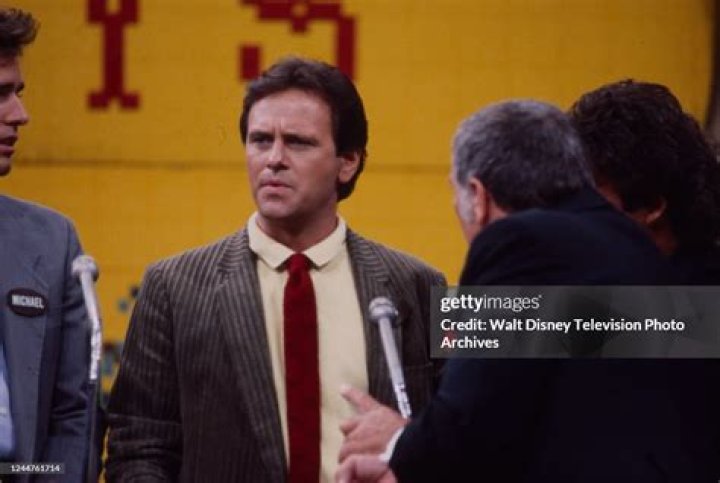 Robert S Woods - Bio, Age, Wiki, Facts and Family