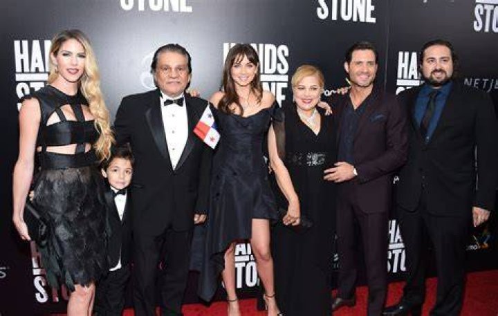 Roberto Duran - Bio, Age, net worth, height, Wiki, Facts and Family