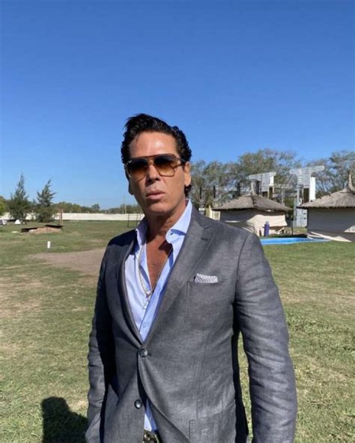 Roberto Palazuelos - Bio, Age, net worth, Wiki, Facts and Family