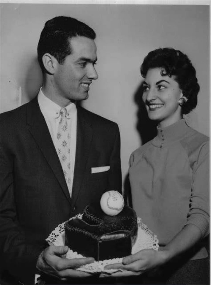 Rocky Colavito - Bio, Age, siblings, Wiki, Facts and Family