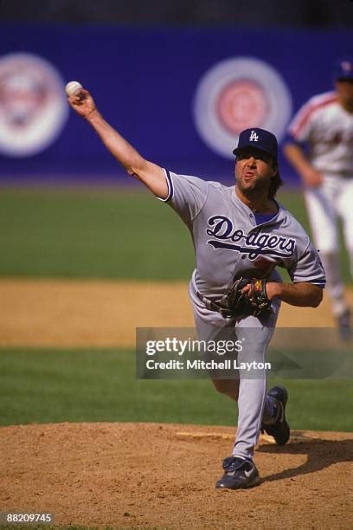 Roger McDowell - Bio, Age, weight, Wiki, Facts and Family