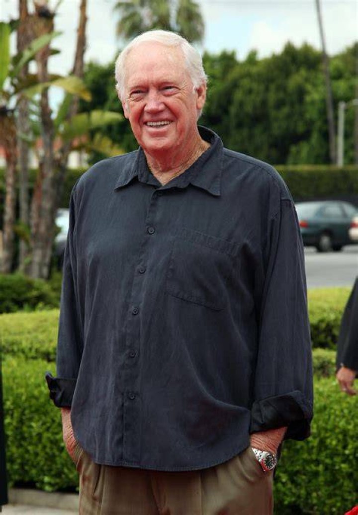 Ronny Cox - Bio, Age, net worth, height, Wiki, Facts and Family