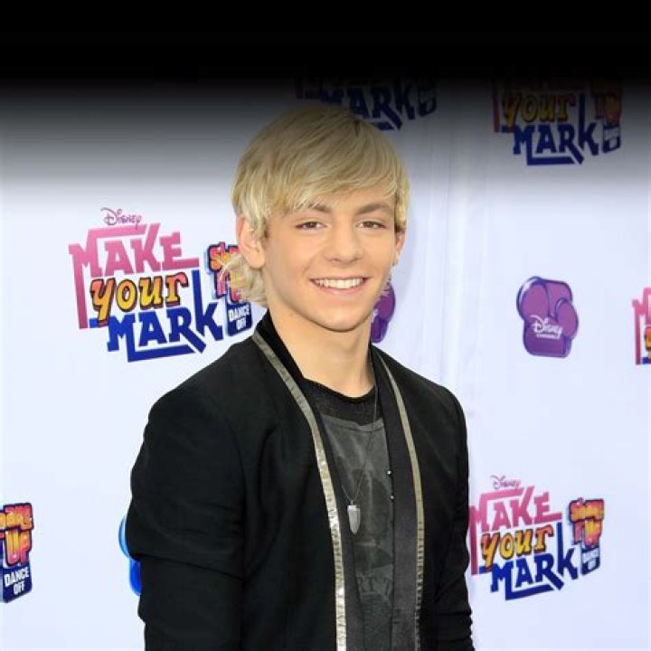 Ross Lynch - Bio, Age, net worth, siblings, height, Wiki, Facts and Family