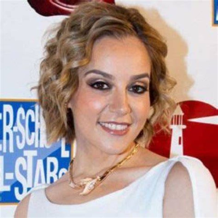 Roxanna - Bio, Age, Wiki, Facts and Family