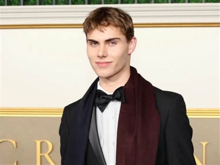 Rufus Kampa : Age, Birthday, Wiki, Bio and Family, Net Wo...