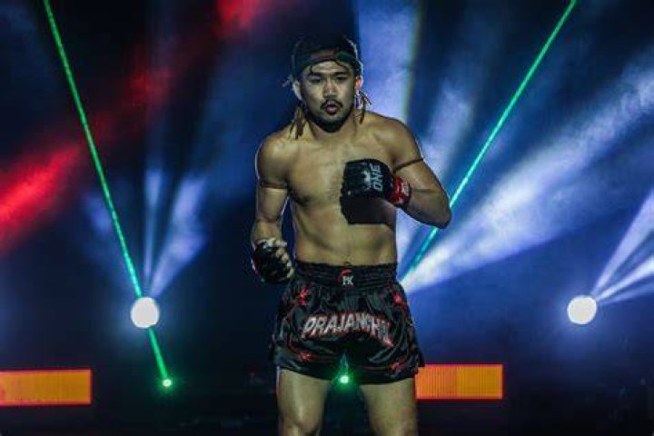 Saenchai - Bio, Age, Wiki, Facts and Family