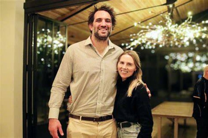 Sam Whitelock - Bio, Age, siblings, weight, height, Wiki, Facts and Family