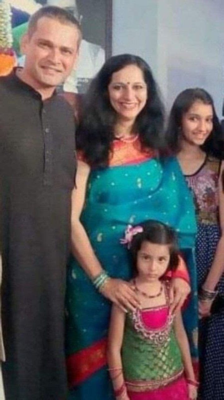 Sameer Dharmadhikari - Bio, Age, Wiki, Facts and Family