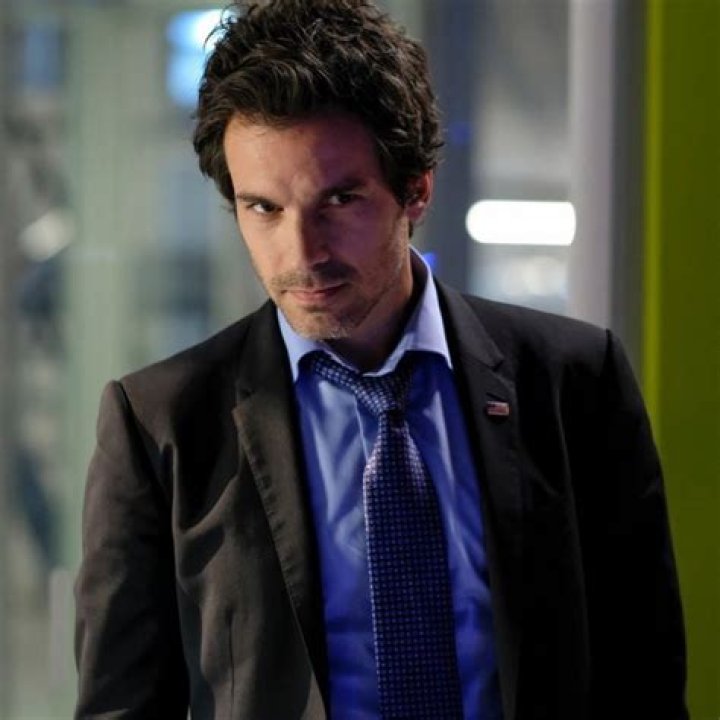 Santiago Cabrera - Bio, Age, height, Wiki, Facts and Family