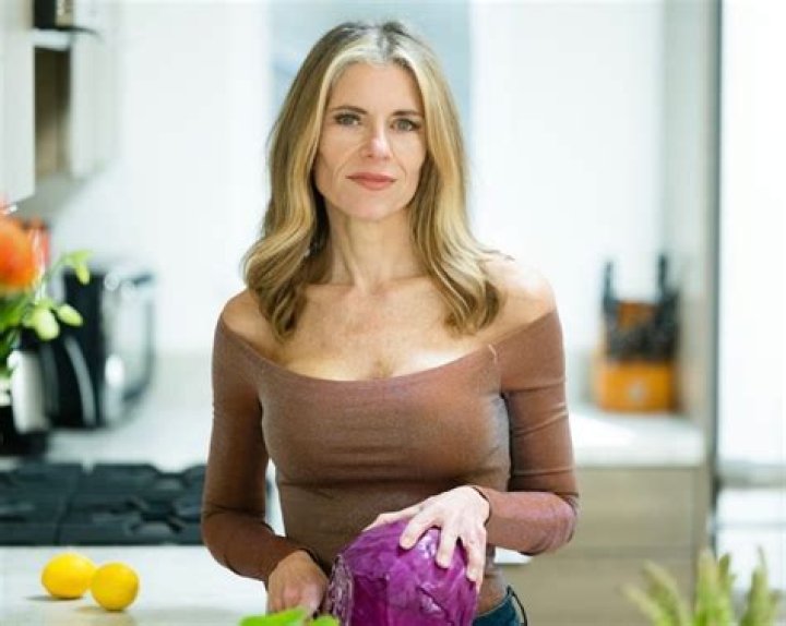 Sara Gottfried - Bio, Age, Wiki, Facts and Family
