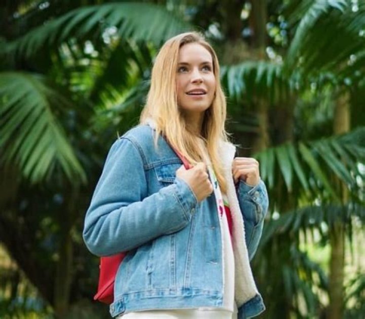 SaraBeautyCorner - Bio, Age, Wiki, Facts and Family